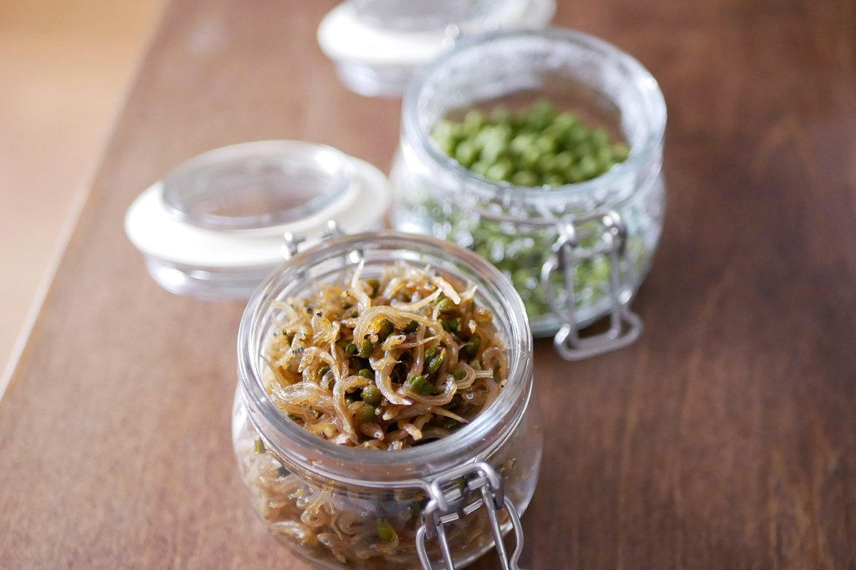 Recipe: Tea Leaf Tsukudani with Chirimen Jako