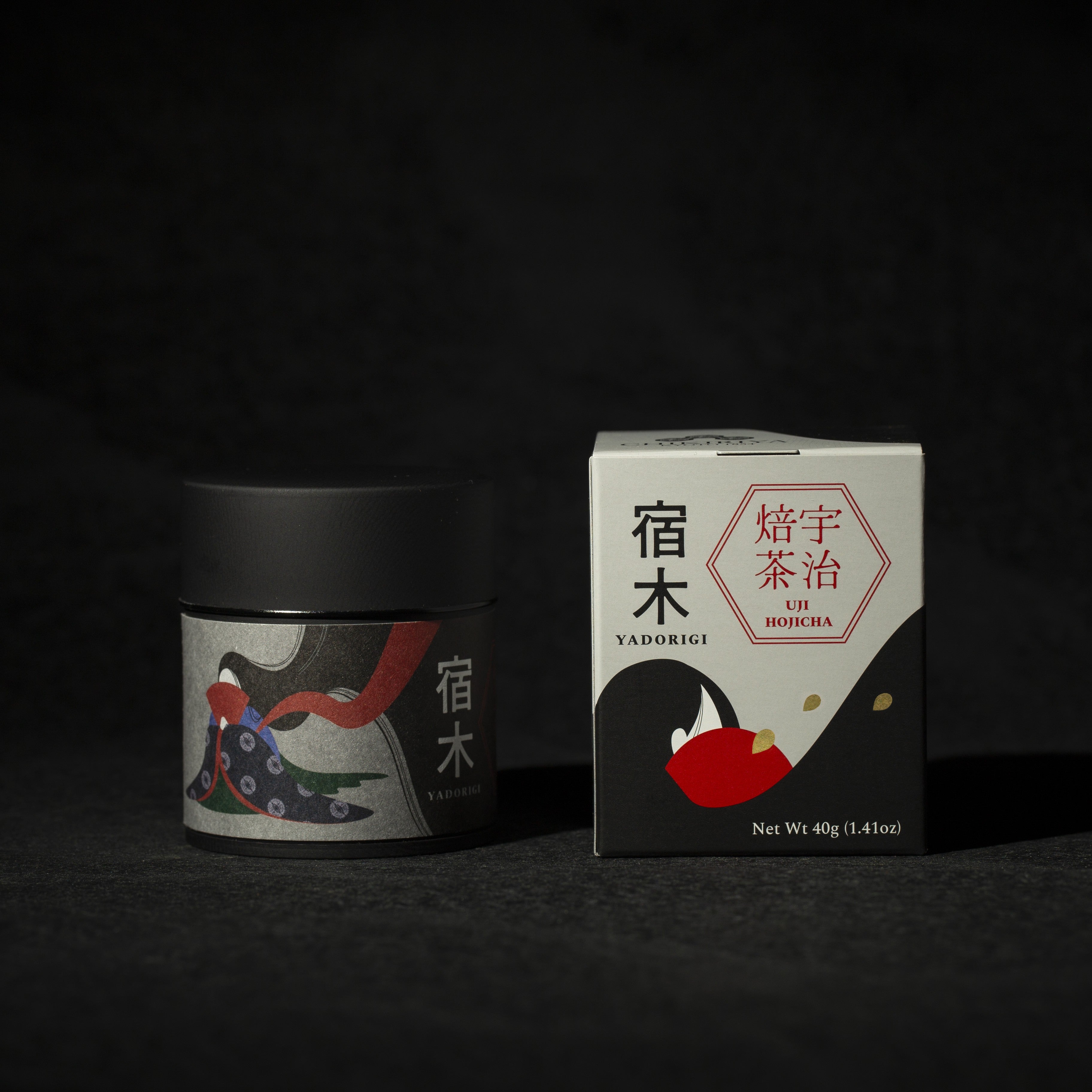 Yadorigi Uji Hojicha container and packaging on a dark background